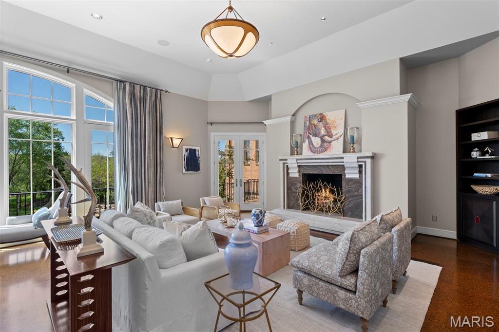 17 Bridle Ridge Lane