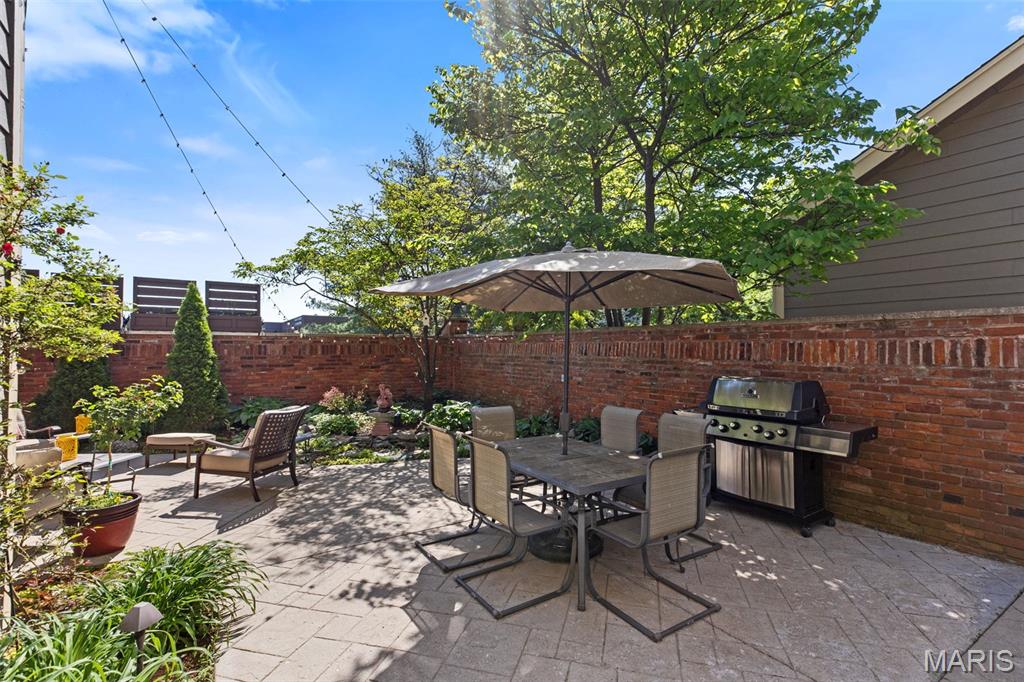 710 Willow Spring Hill Court