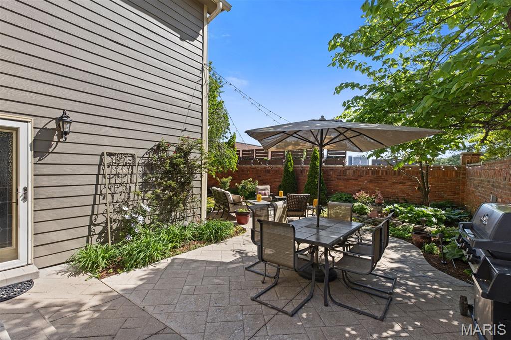 710 Willow Spring Hill Court