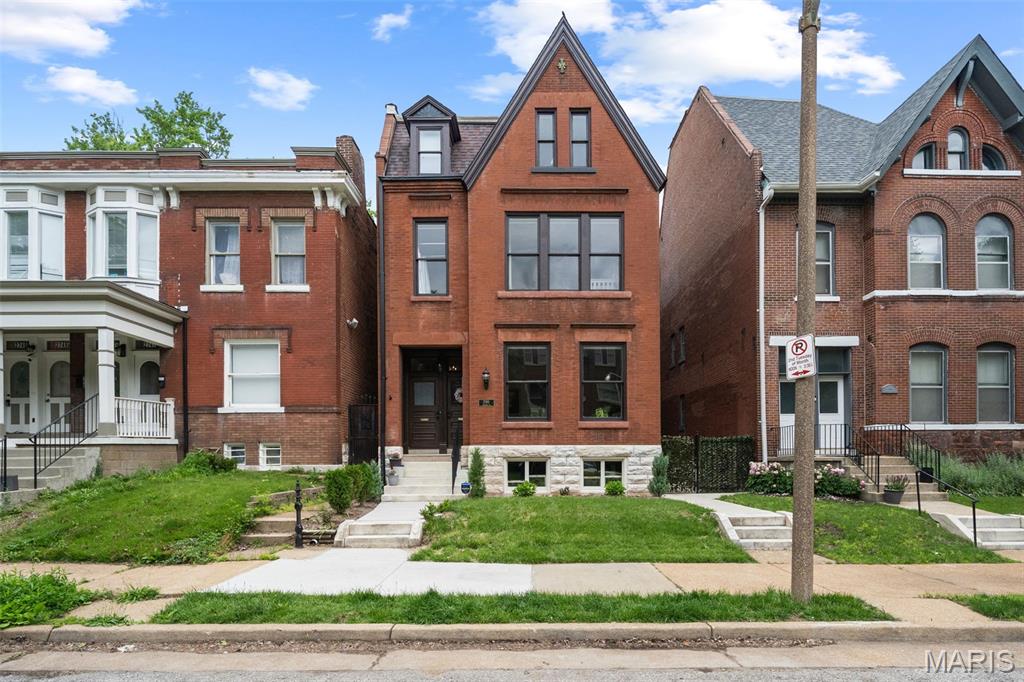 2745 Armand Place
