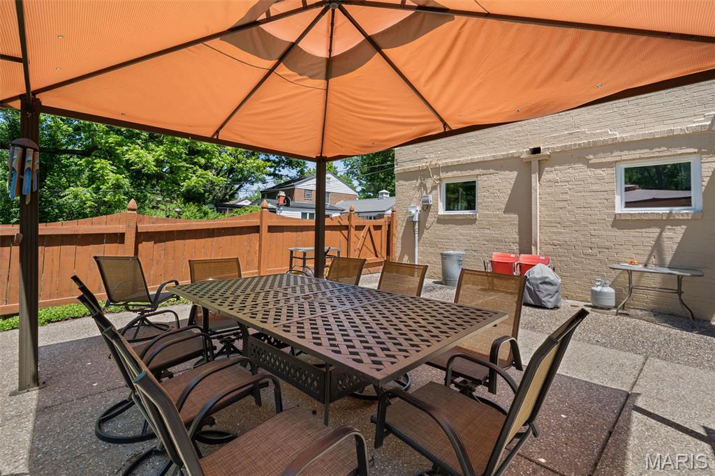 69 Bellerive Acres