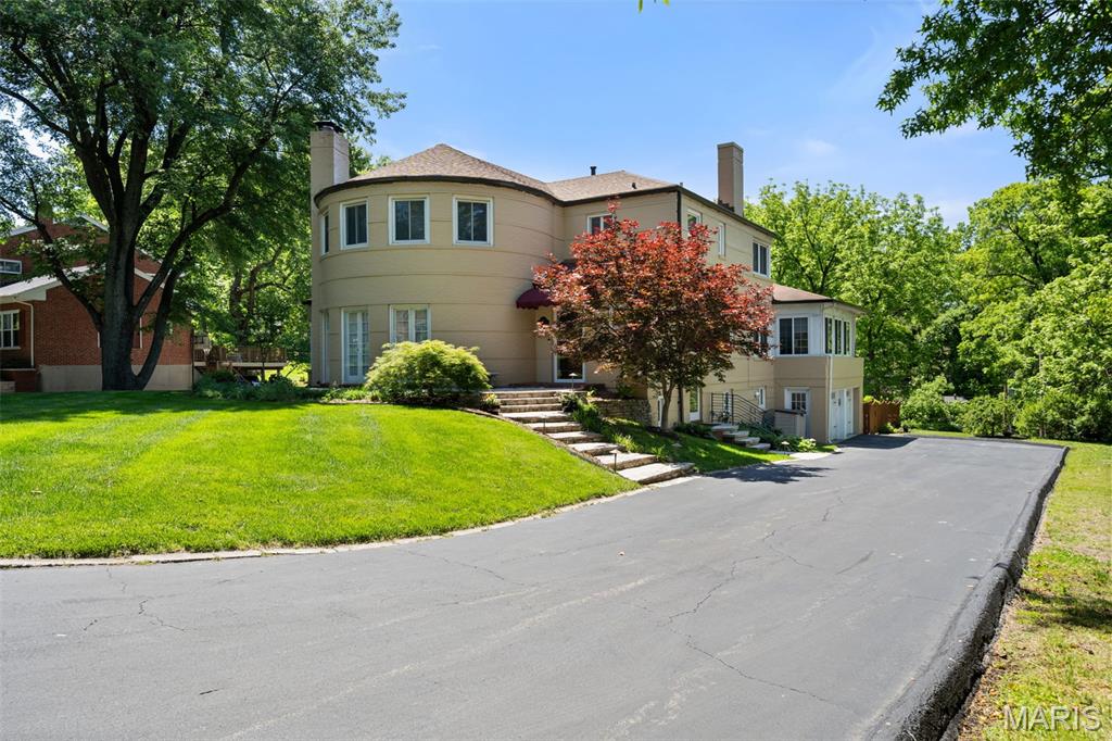 69 Bellerive Acres
