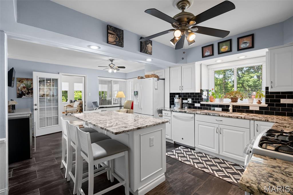69 Bellerive Acres