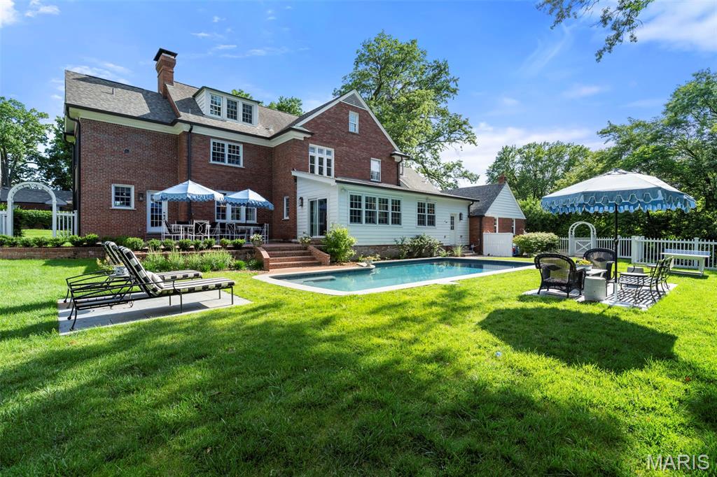5 Ridgewood Street