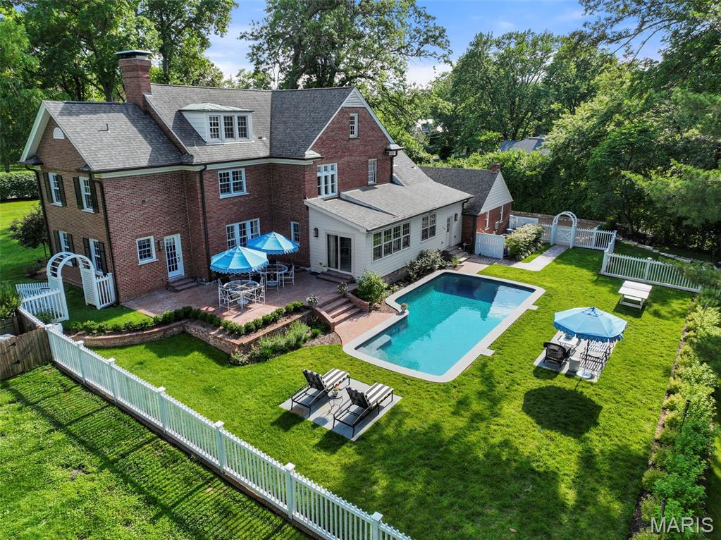 5 Ridgewood Street