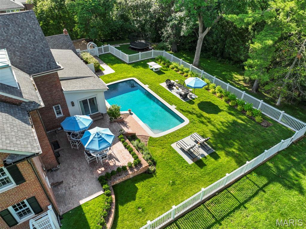 5 Ridgewood Street