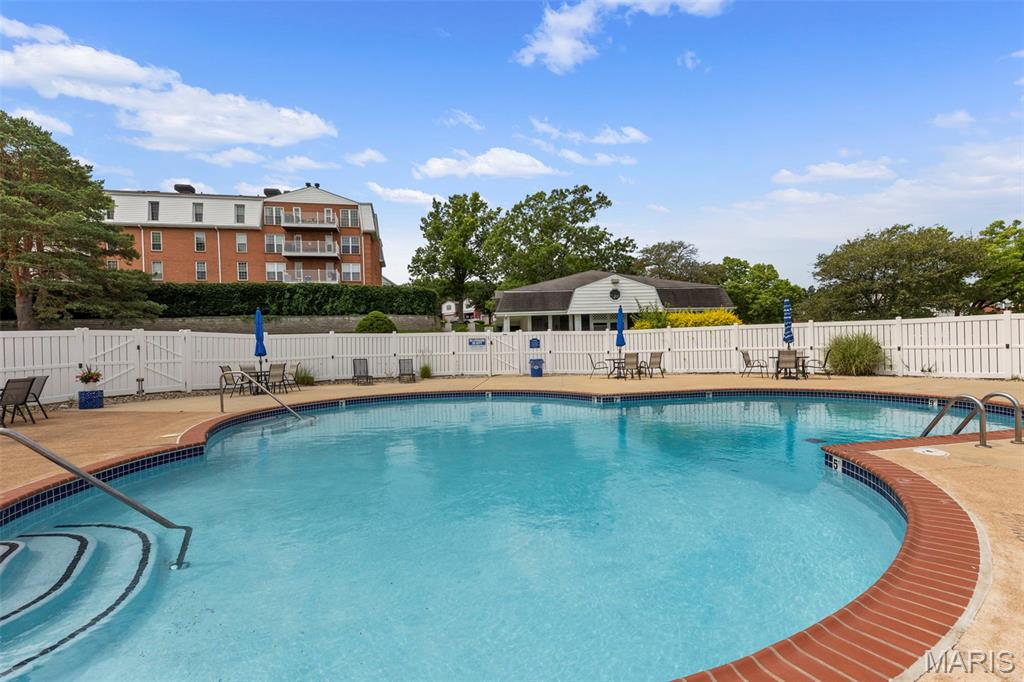 14443 Bantry Lane Unit: 33