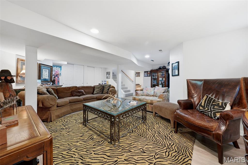 36 Southridge Court