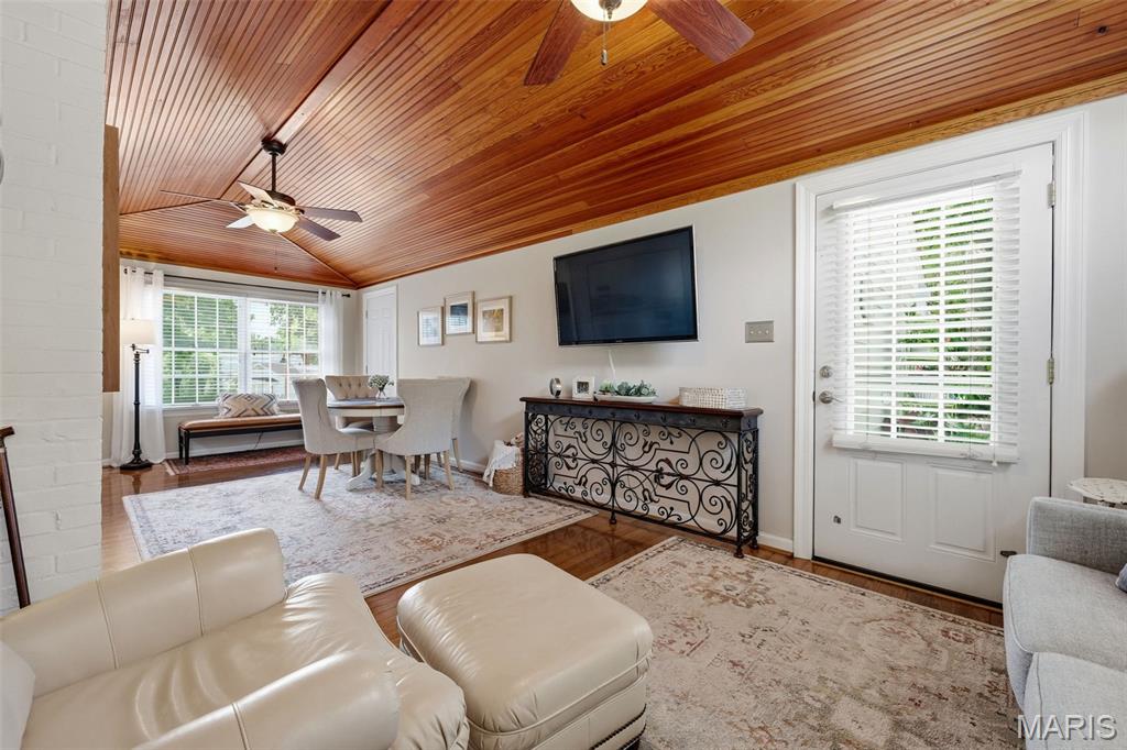 36 Southridge Court