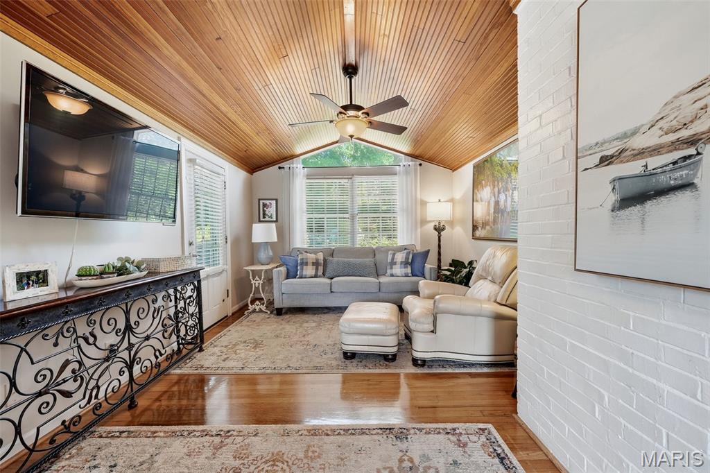 36 Southridge Court