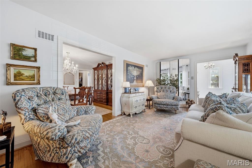 36 Southridge Court