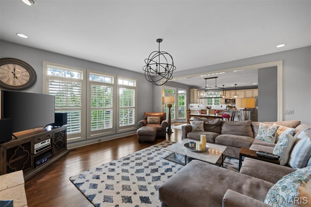 2159 Oak Drive