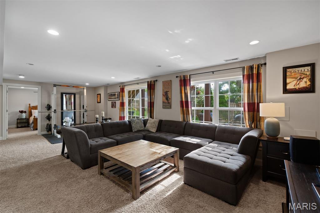 2159 Oak Drive