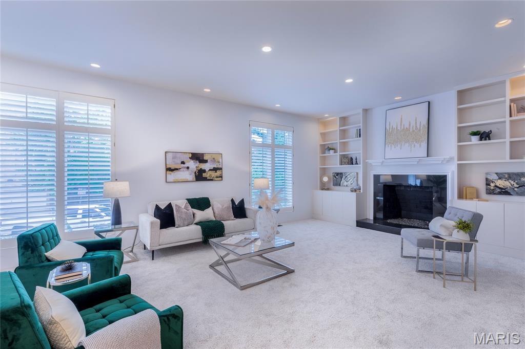 7718 Walinca Terrace