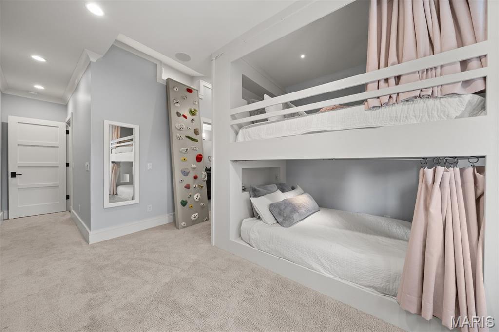 10 Sackston Woods Lane
