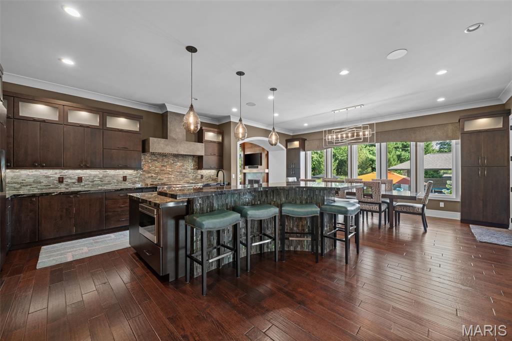 10 Sackston Woods Lane