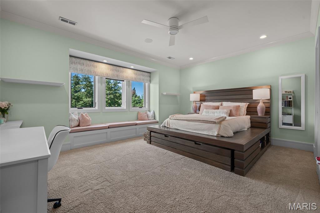 10 Sackston Woods Lane