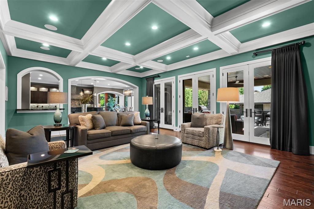 10 Sackston Woods Lane