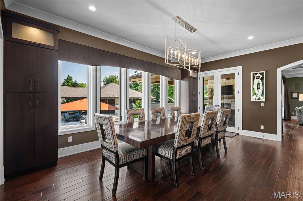 10 Sackston Woods Lane