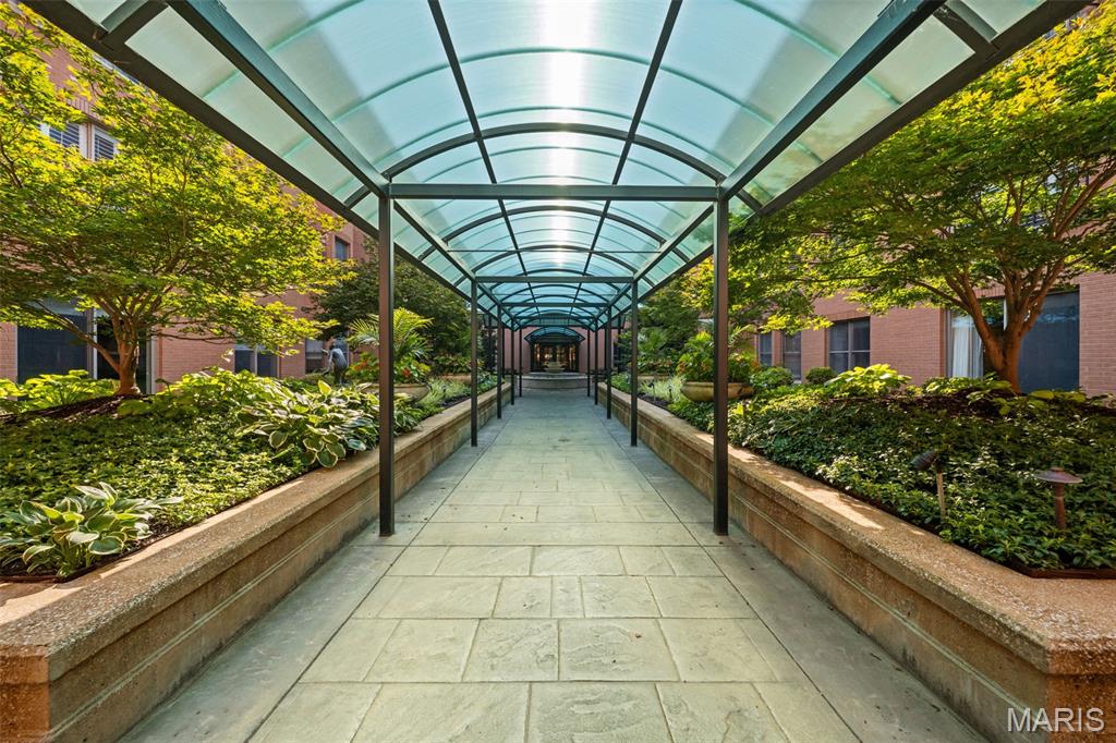 750 S Hanley Road Unit: 430