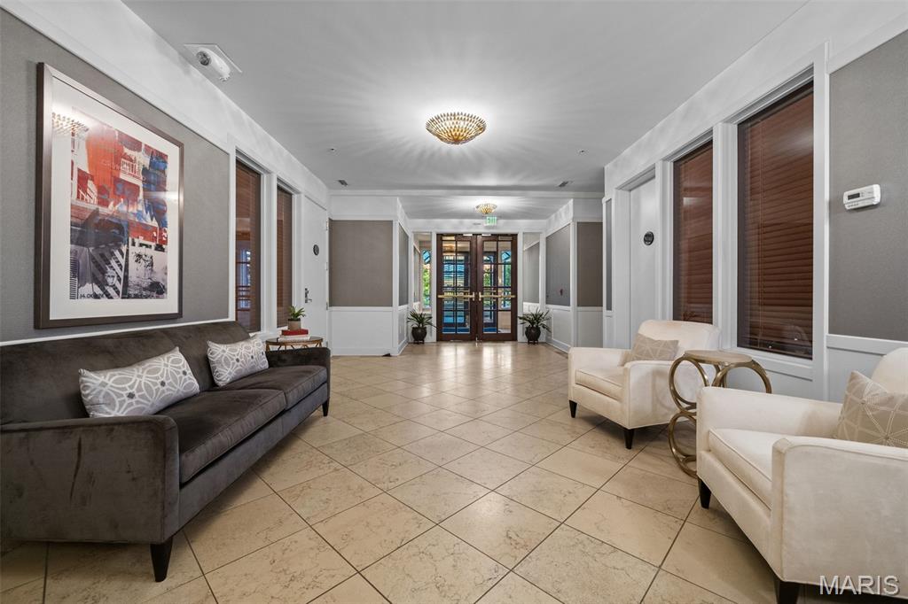 750 S Hanley Road Unit: 430