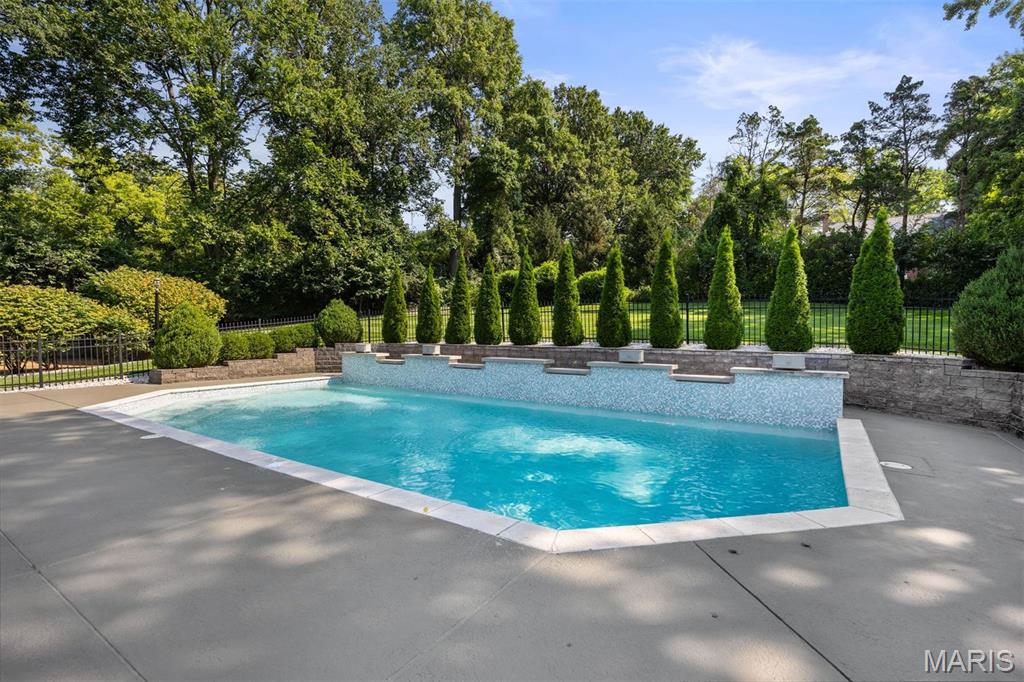 25 Berkshire Drive