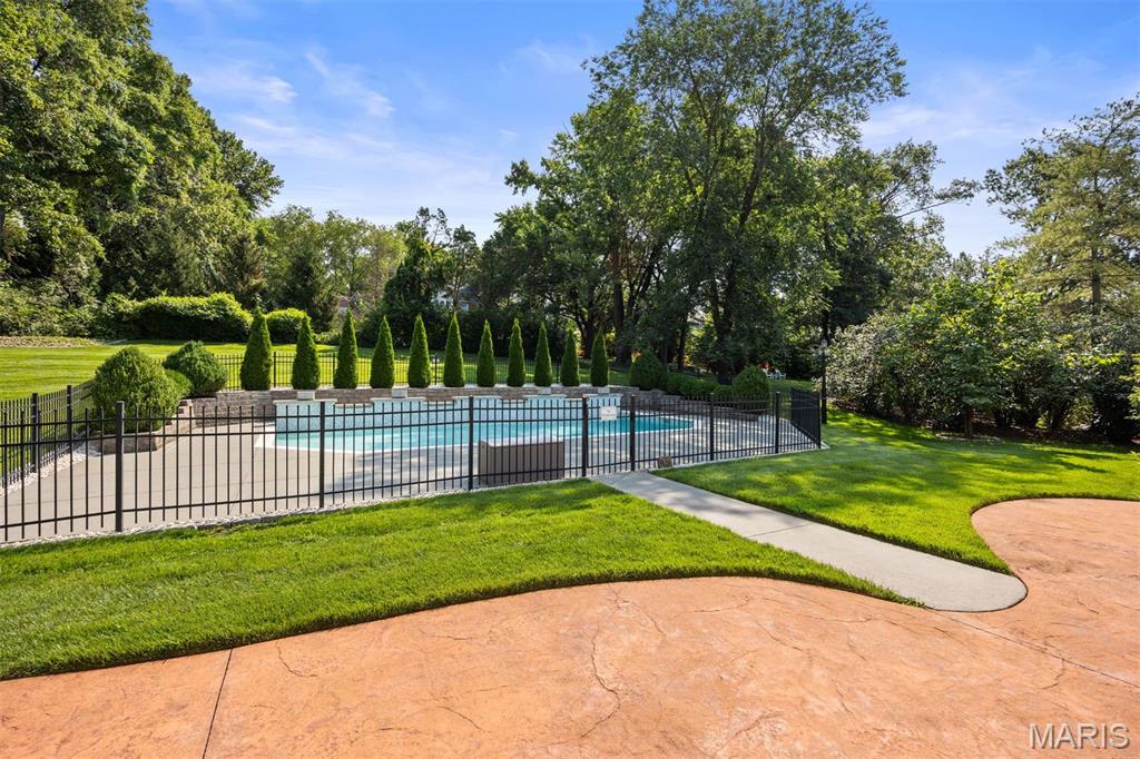 25 Berkshire Drive