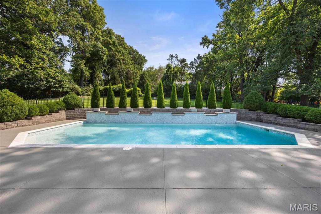 25 Berkshire Drive