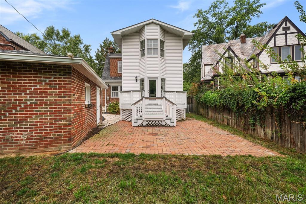 422 Mission Court