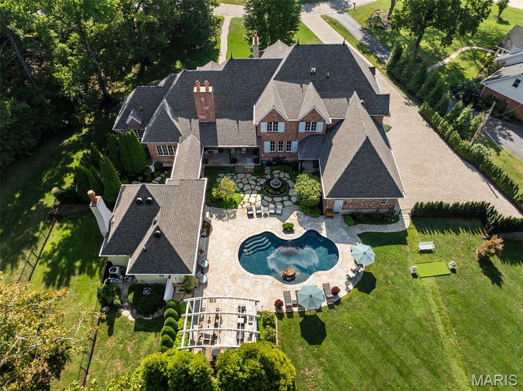 10 Ridgecreek