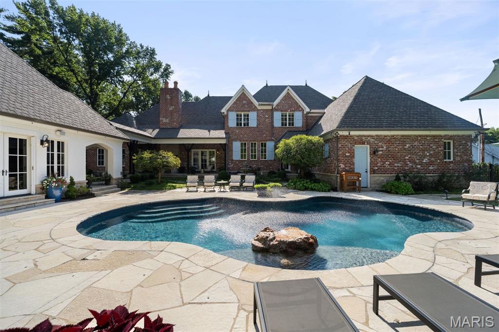 10 Ridgecreek