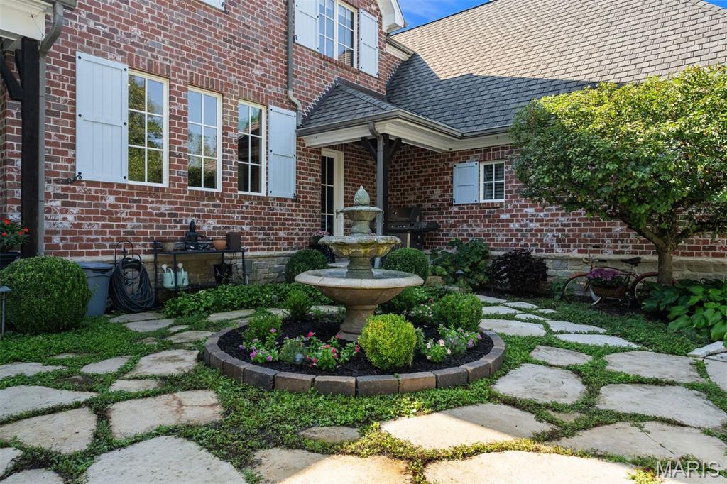 10 Ridgecreek