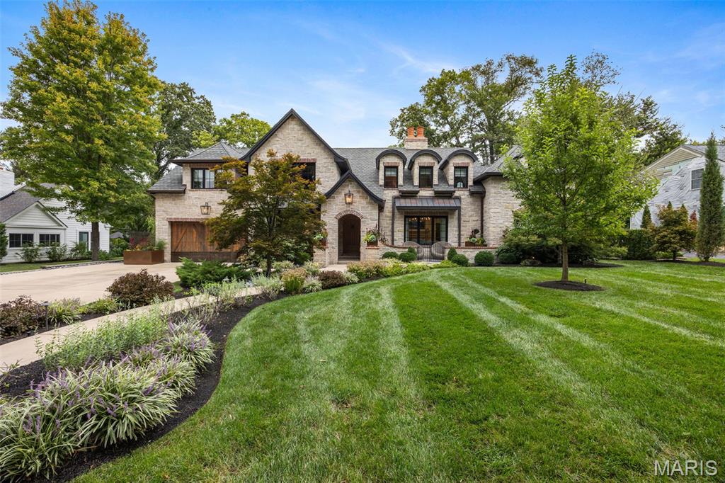 1353 Green Tree Lane