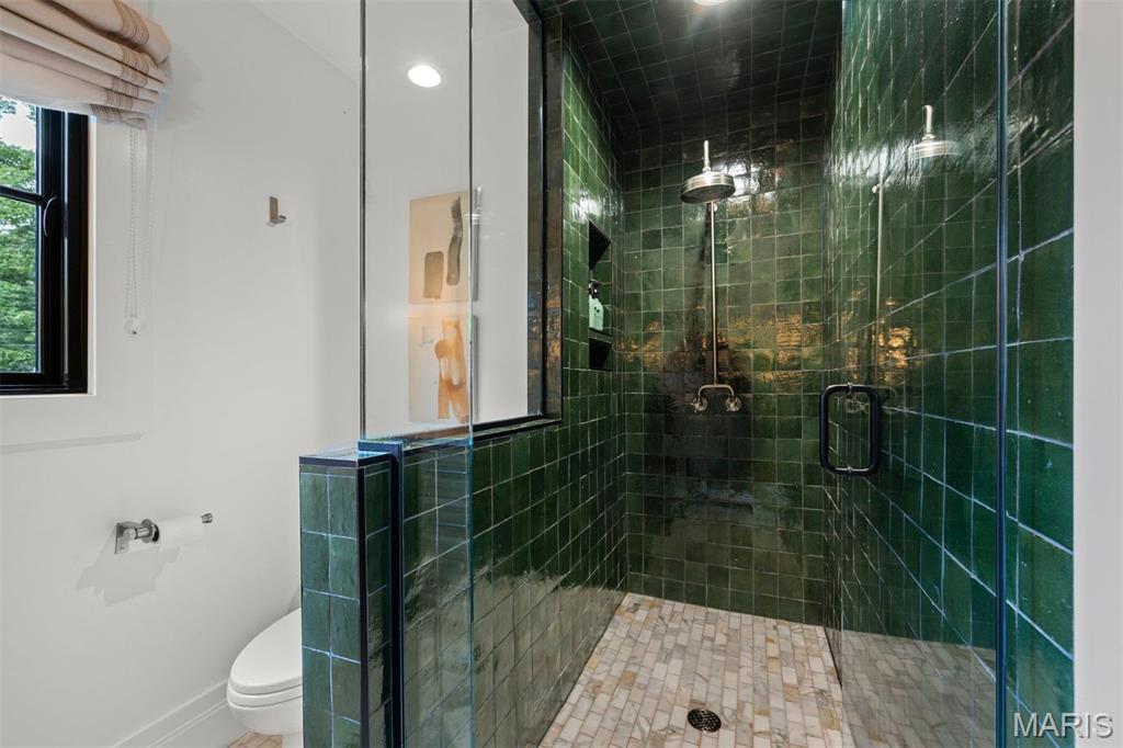1353 Green Tree Lane