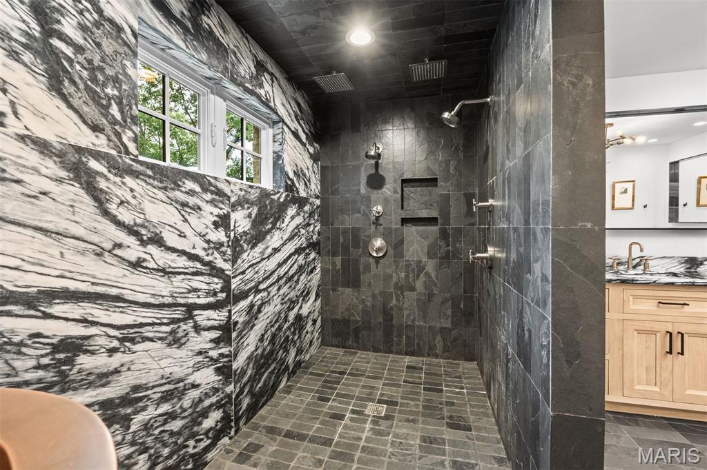 1353 Green Tree Lane