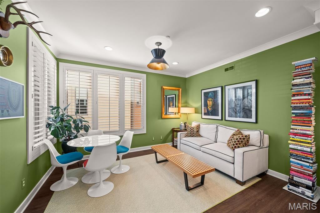 40 Brighton Way Unit: 2S
