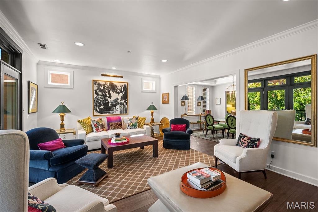 40 Brighton Way Unit: 2S