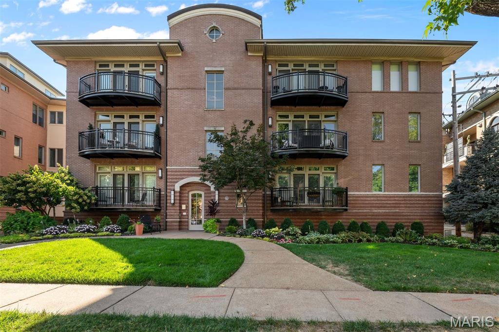40 Brighton Way Unit: 2S