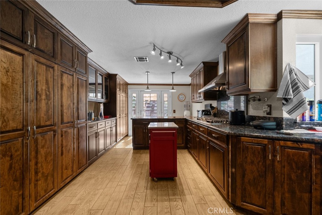 6348 Theodore Court