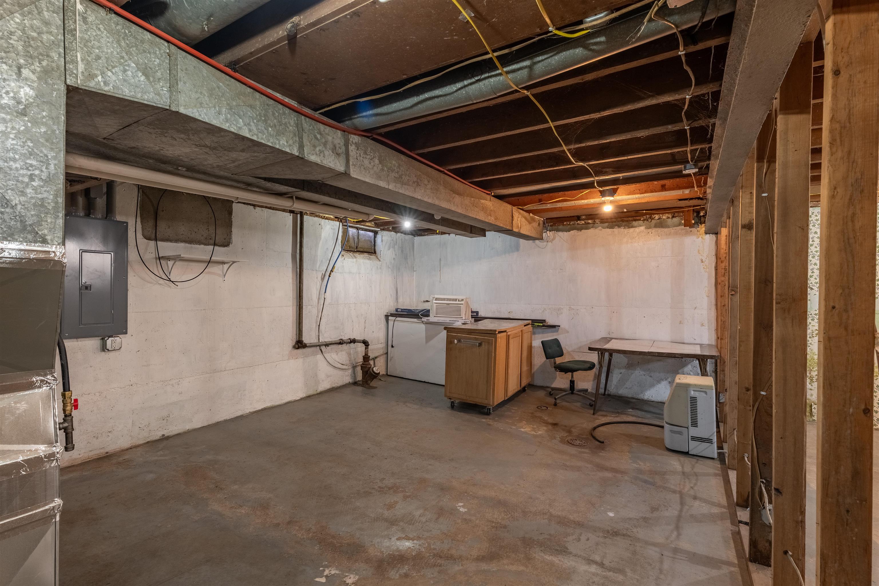 218 N 3RD AVENUE