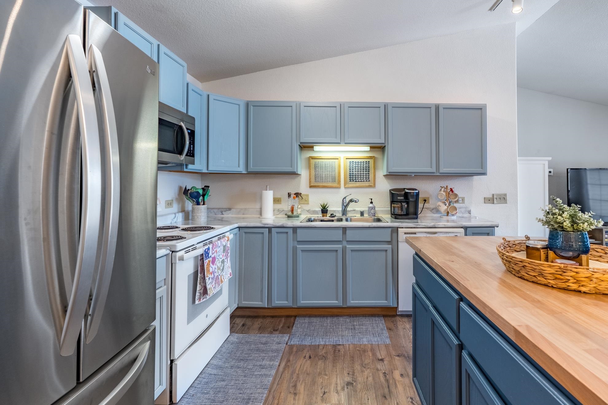 7320 WHITESPIRE ROAD Unit: Unit 15