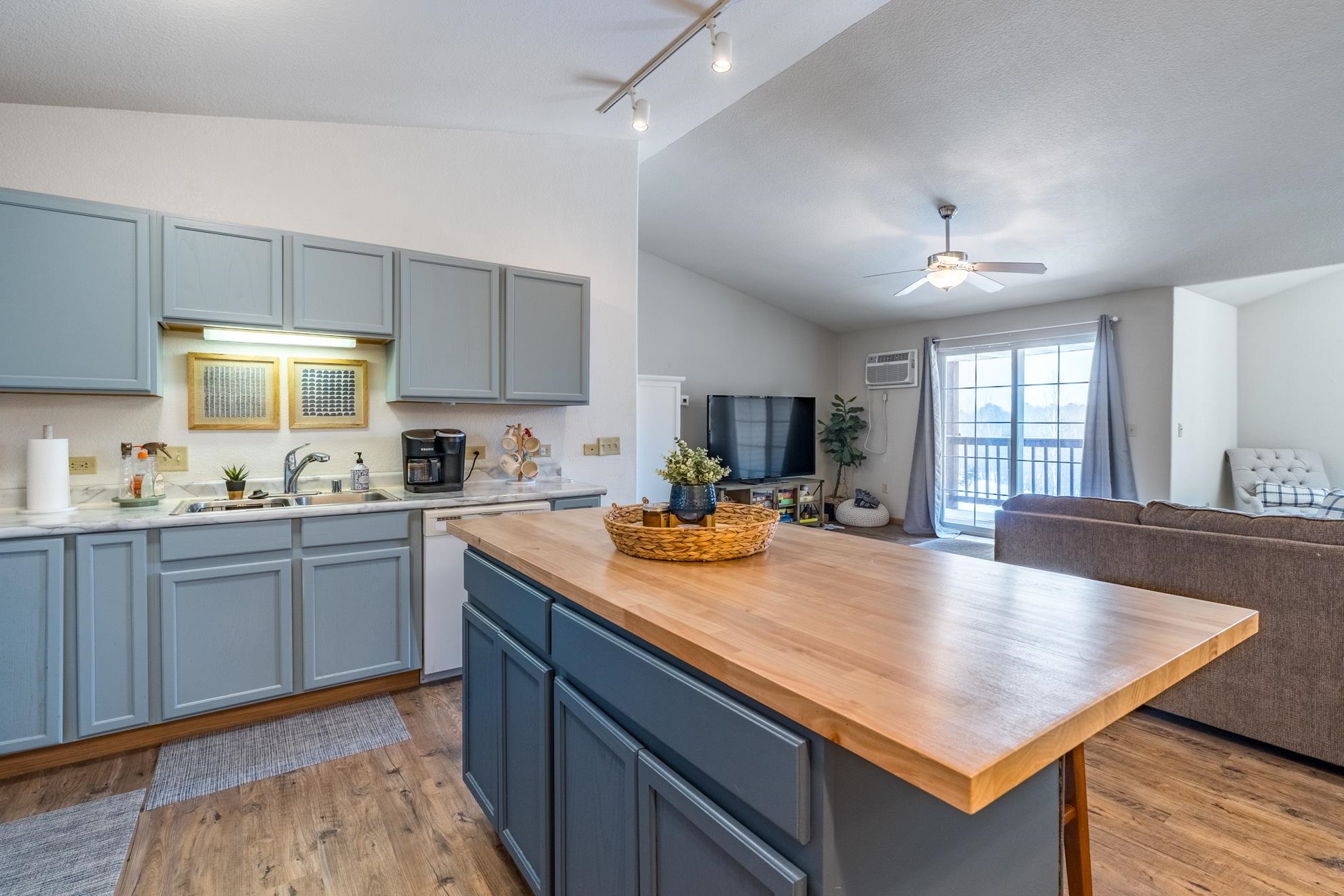 7320 WHITESPIRE ROAD Unit: Unit 15
