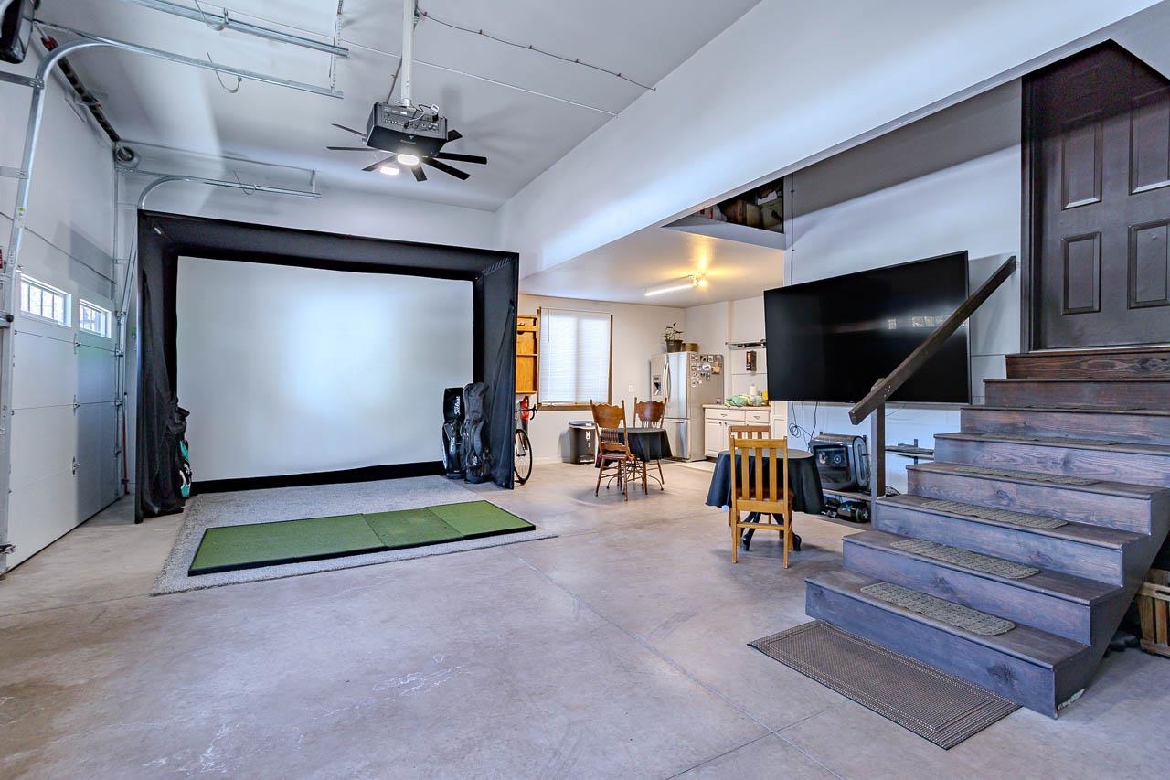1401 WOODLAND RIDGE ROAD