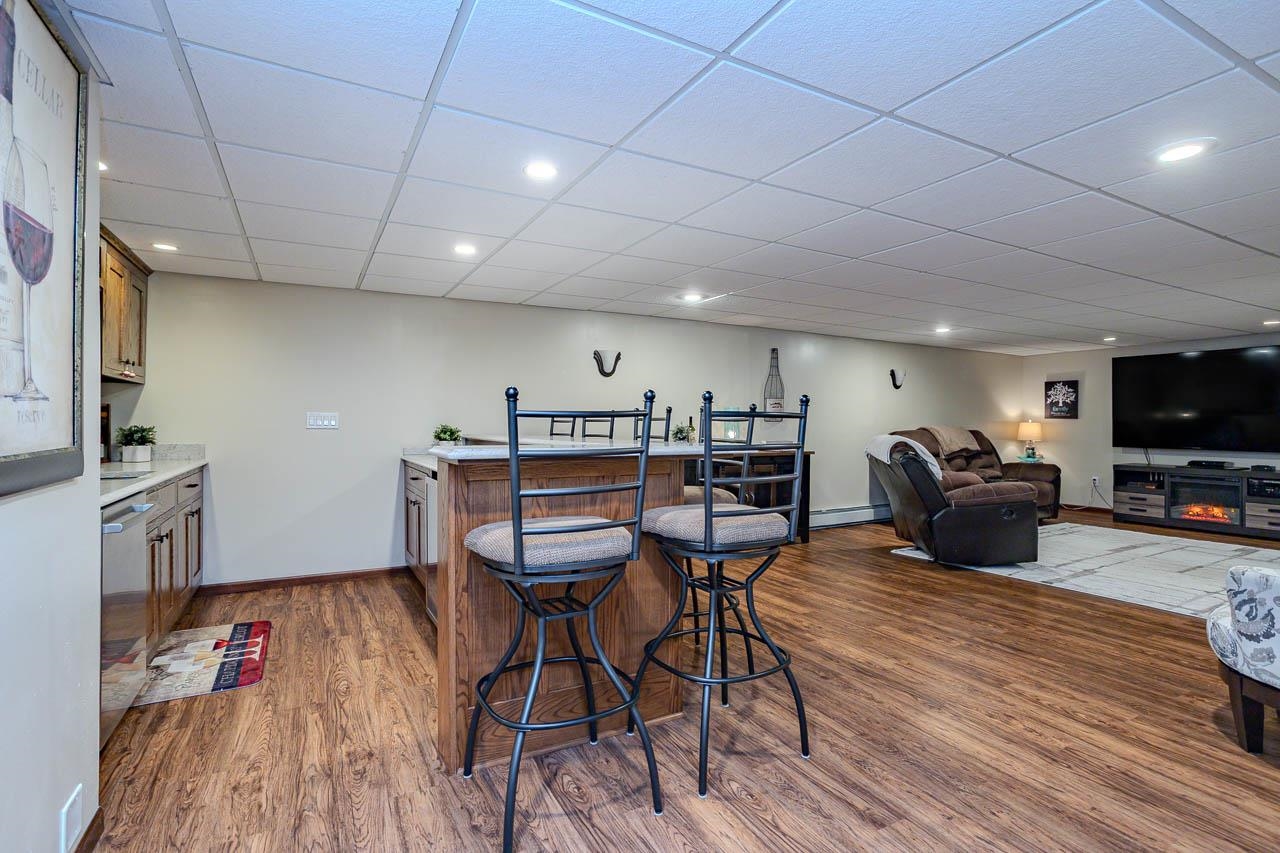 1401 WOODLAND RIDGE ROAD