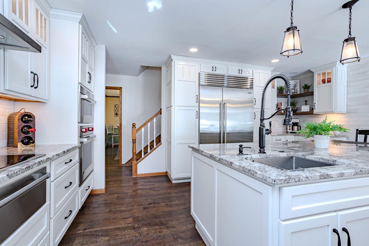 1401 WOODLAND RIDGE ROAD