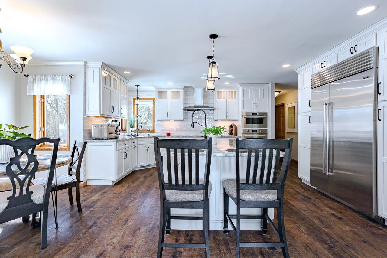 1401 WOODLAND RIDGE ROAD
