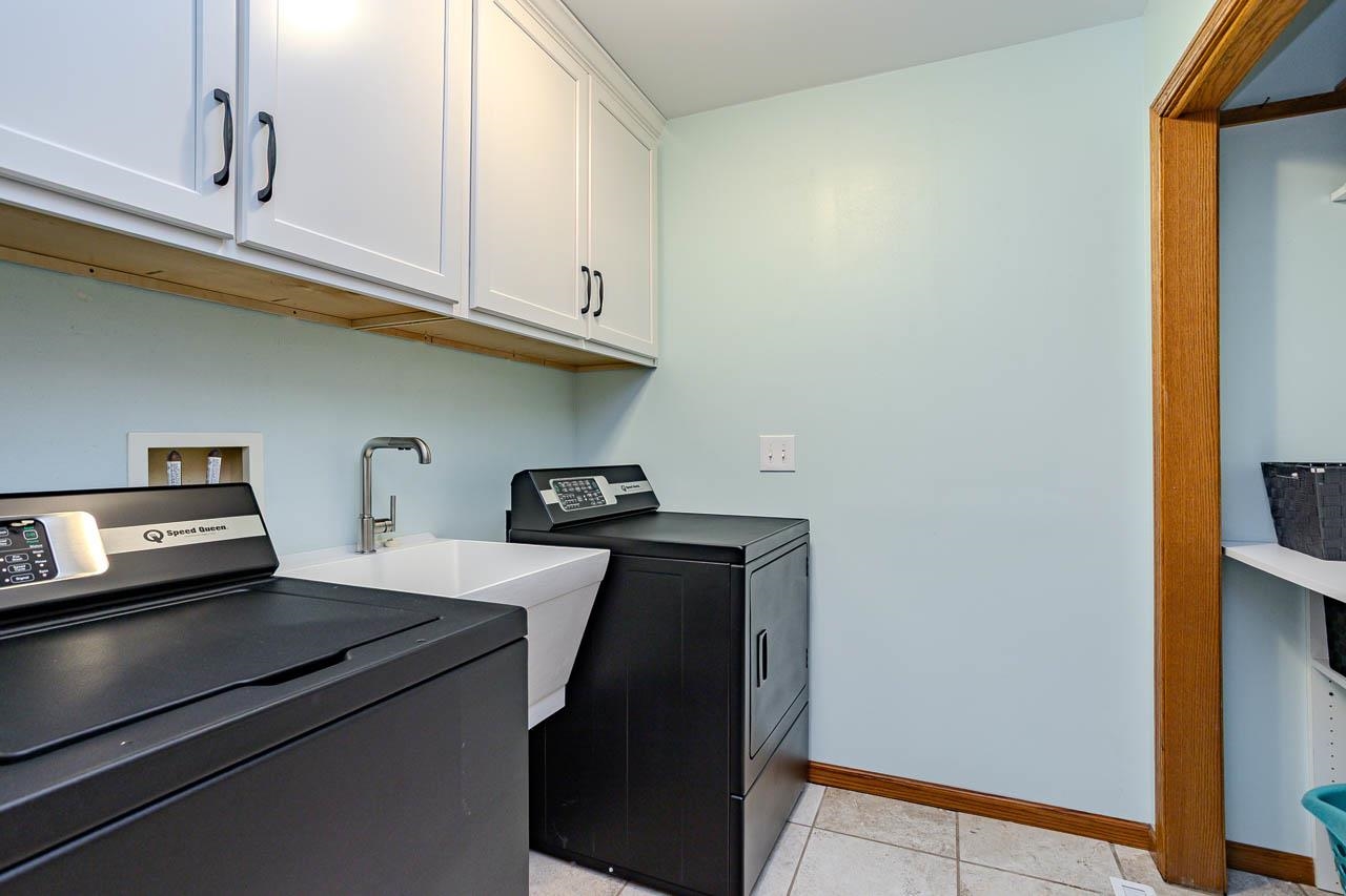1401 WOODLAND RIDGE ROAD