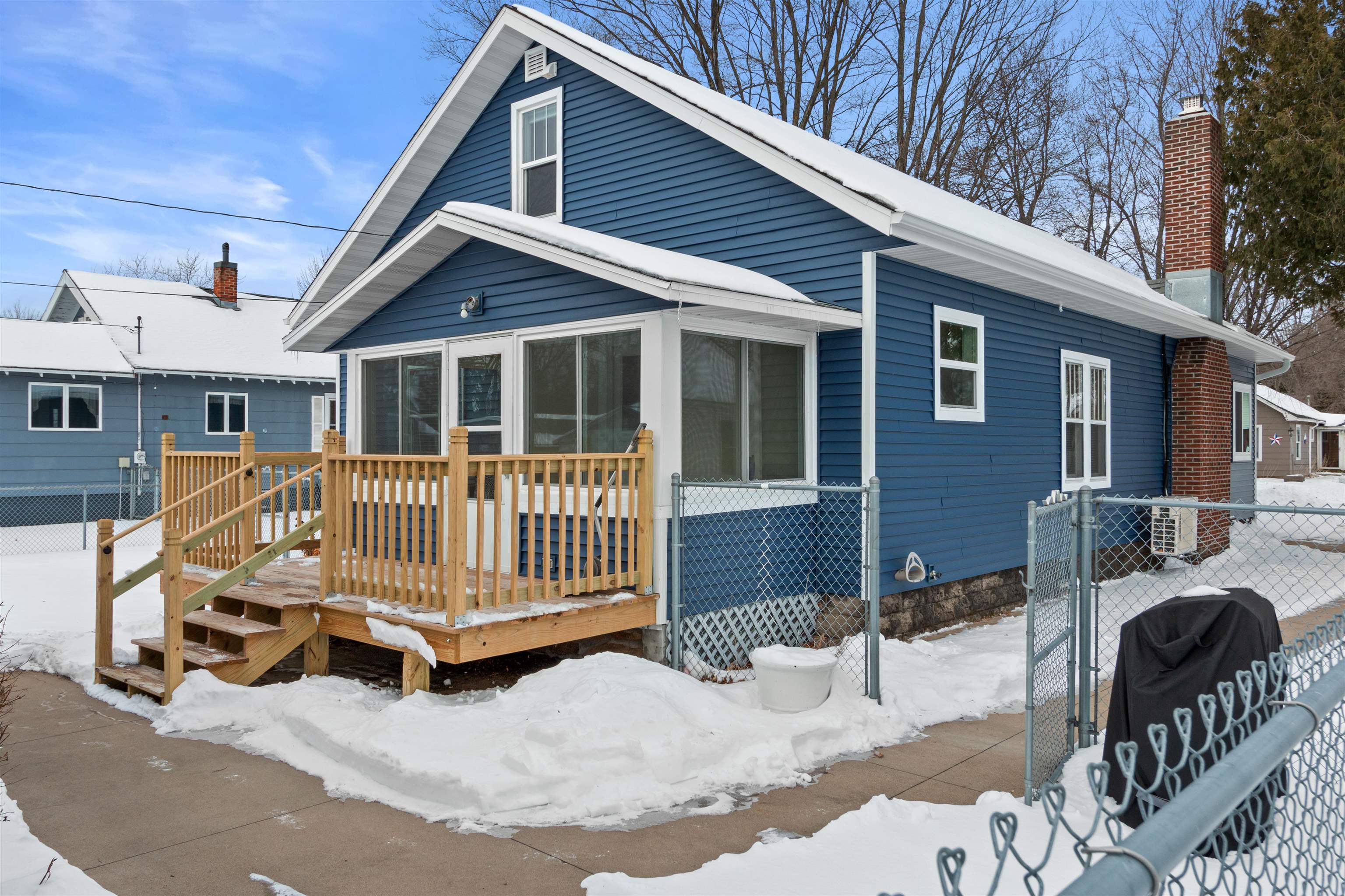 606 7TH STREET