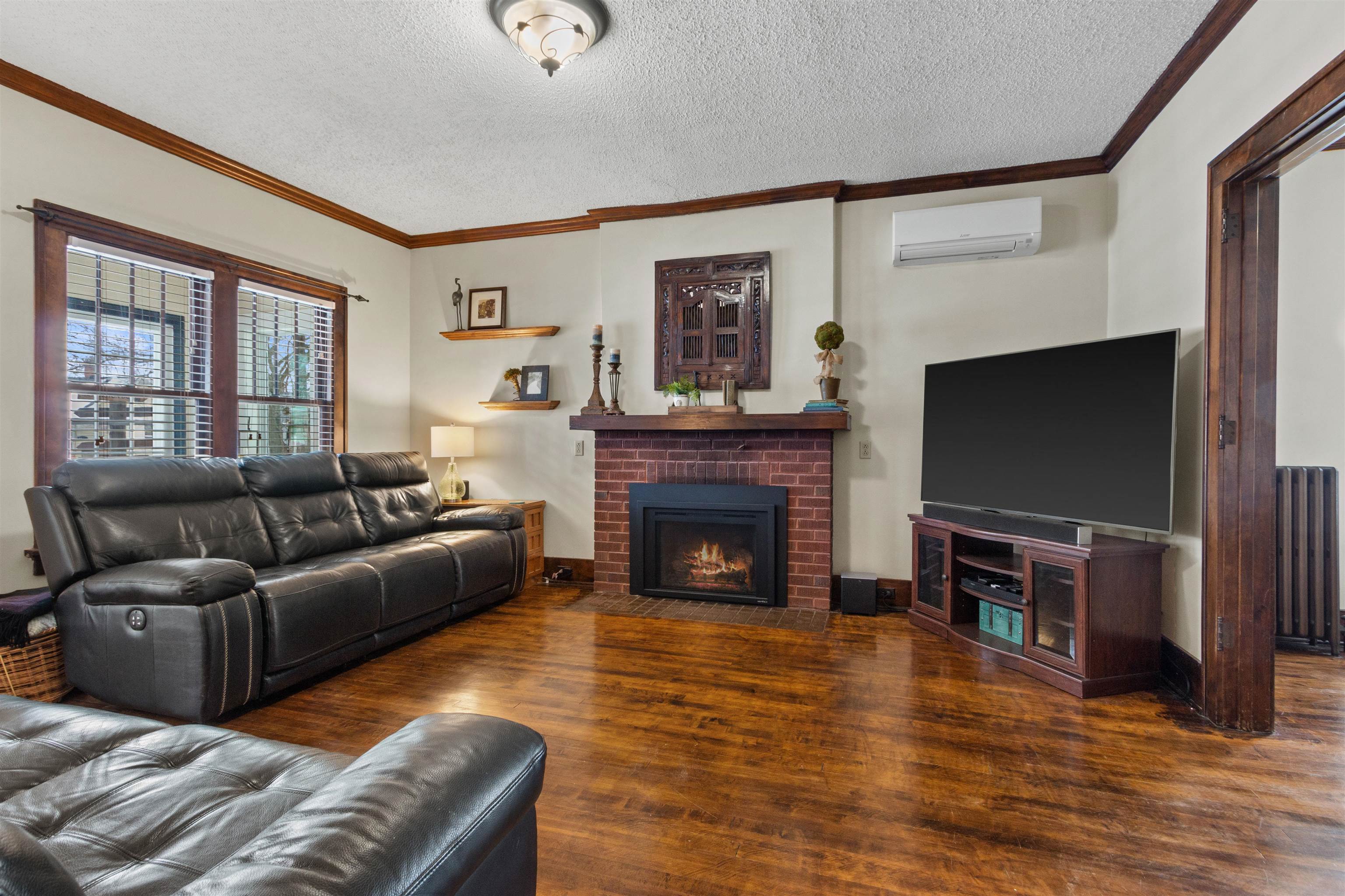 606 7TH STREET