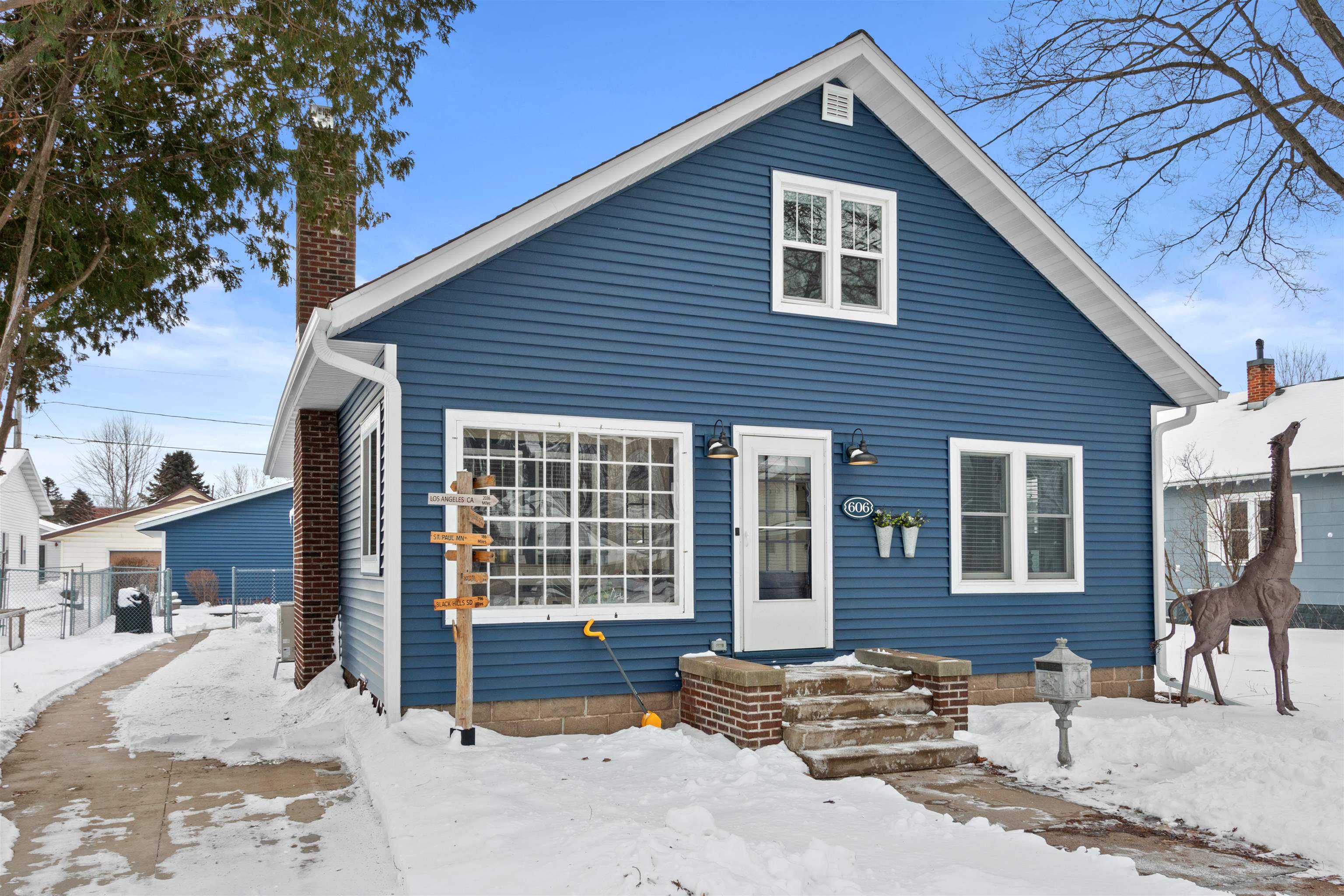 606 7TH STREET